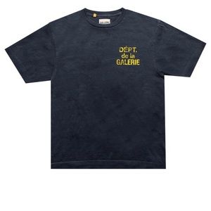 I’m selling it because it’s too small on me